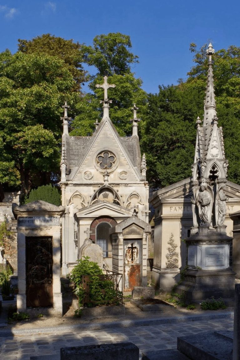 Exploring 22 Famous Graves in Père Lachaise Cemetery