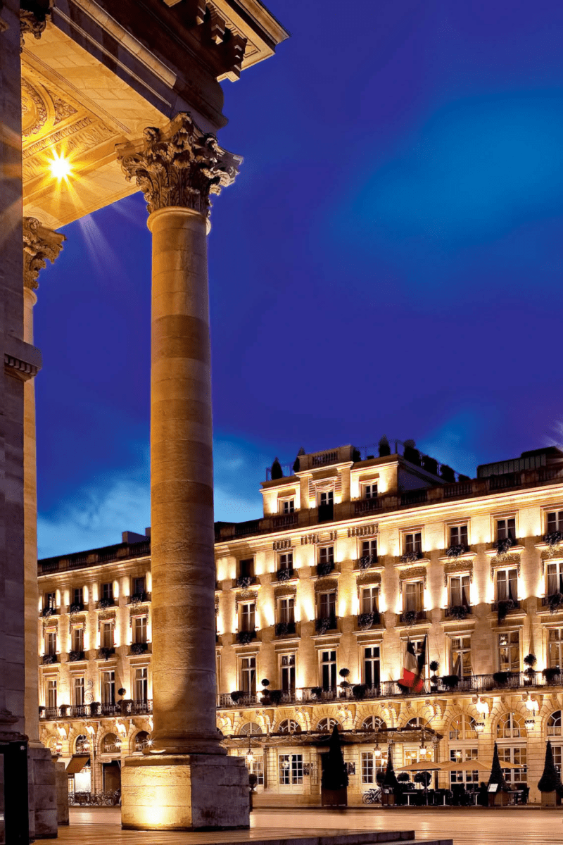 One of the hotels I love is InterContinental Bordeaux Le Grand Hotel and I booked a one-night stay there in December 2021.