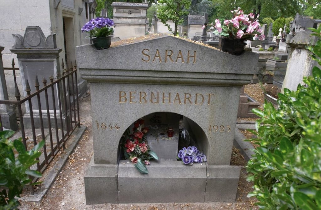 Père Lachaise Famous Graves, Sarah Bernhardt