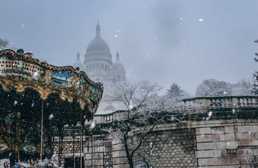 does it snow in paris