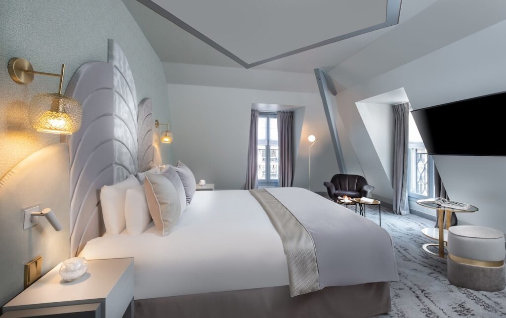 Discover the 12 Best Paris Hotels with Connecting Rooms