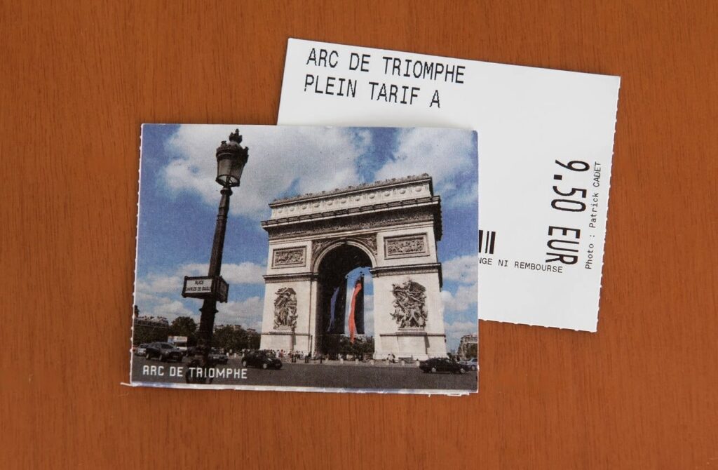 arc de triomphe paris