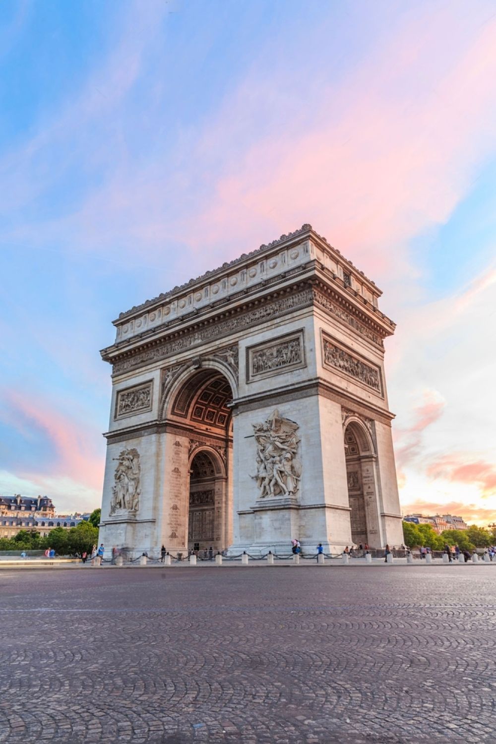 Visiting the Arc de Triomphe Paris? Don’t Miss This Secret Spot!