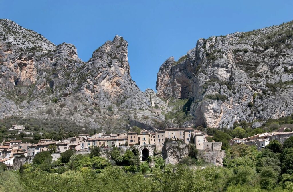 beautiful villages in france