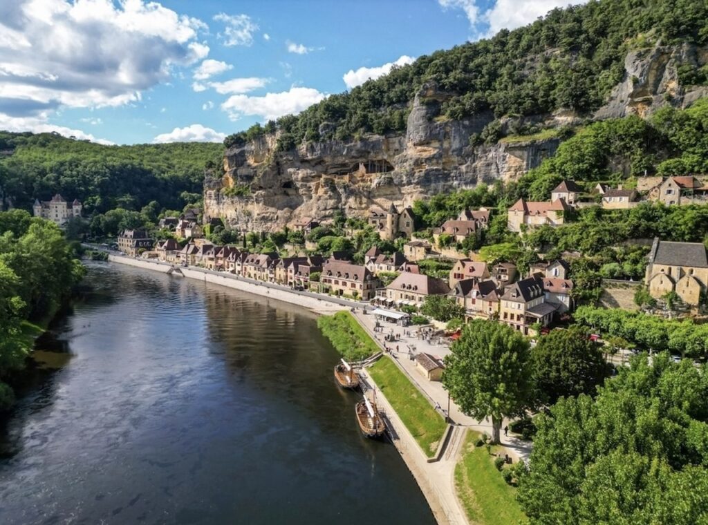 beautiful villages in france